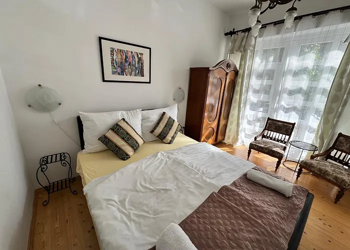 Проживання в сім'ї Panorama